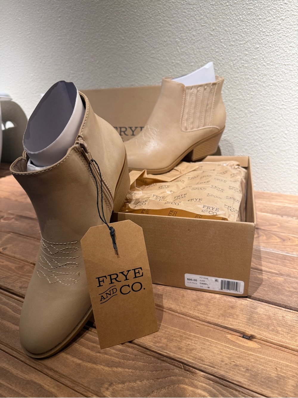 FRYE AND CO. Camel Jude Ankle Boots Size 11 NWT
